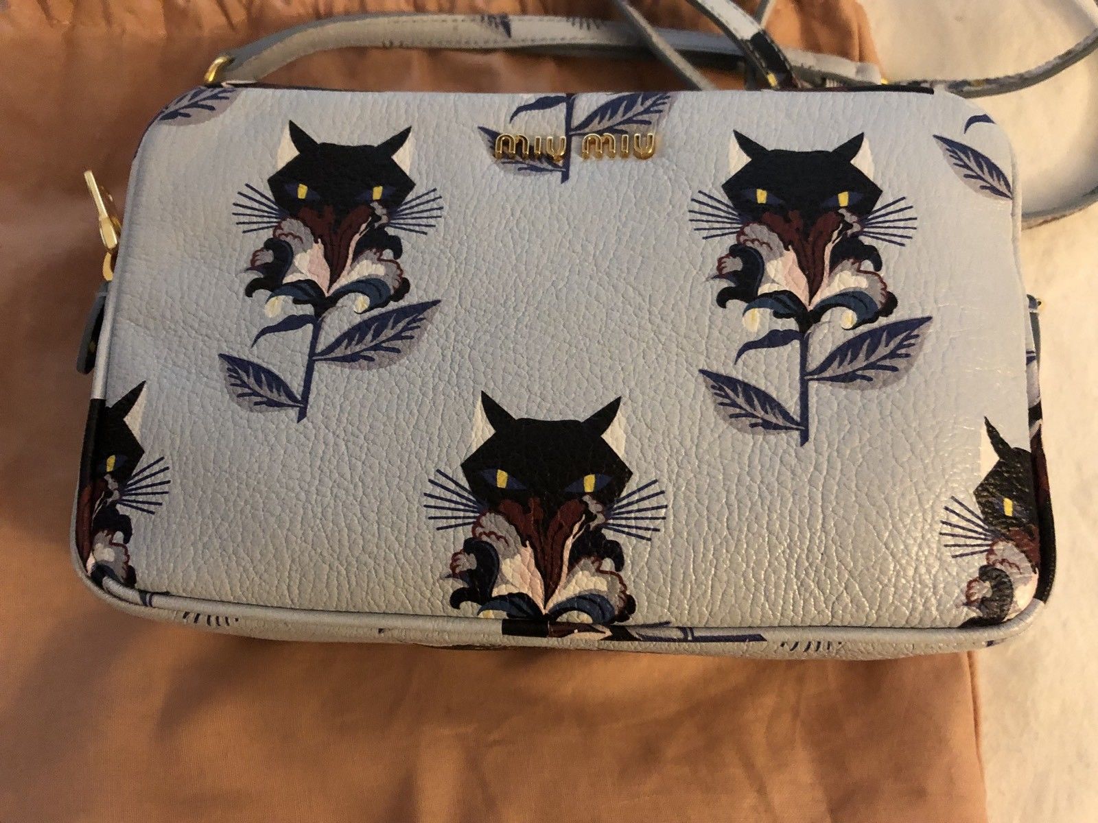 Sacs Miu Miu : 5 pièces les plus chères sur eBay à découvrir ! 